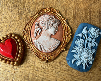 IOD Cameos Decor Mould
