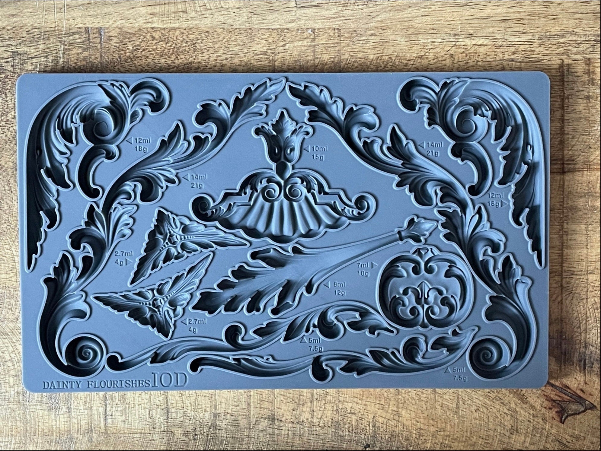 IOD Dainty Flourishes Decor Mould