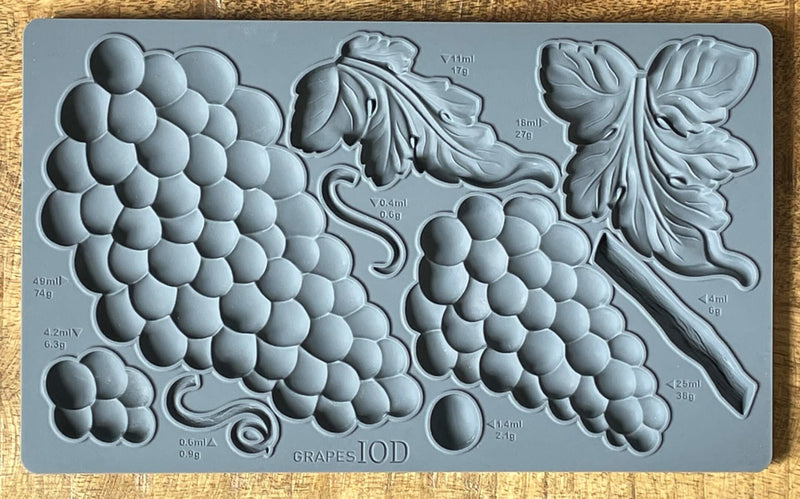 IOD Grapes Decor Mould
