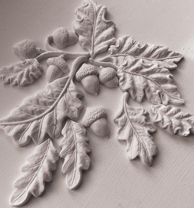 IOD Oak Leaves & Acorns Decor Mould