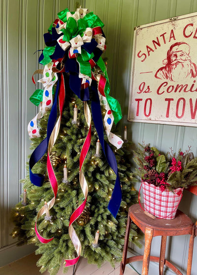Vintage Style Galvanized Red & White Santa Claus Is Coming To Town Farm Sign