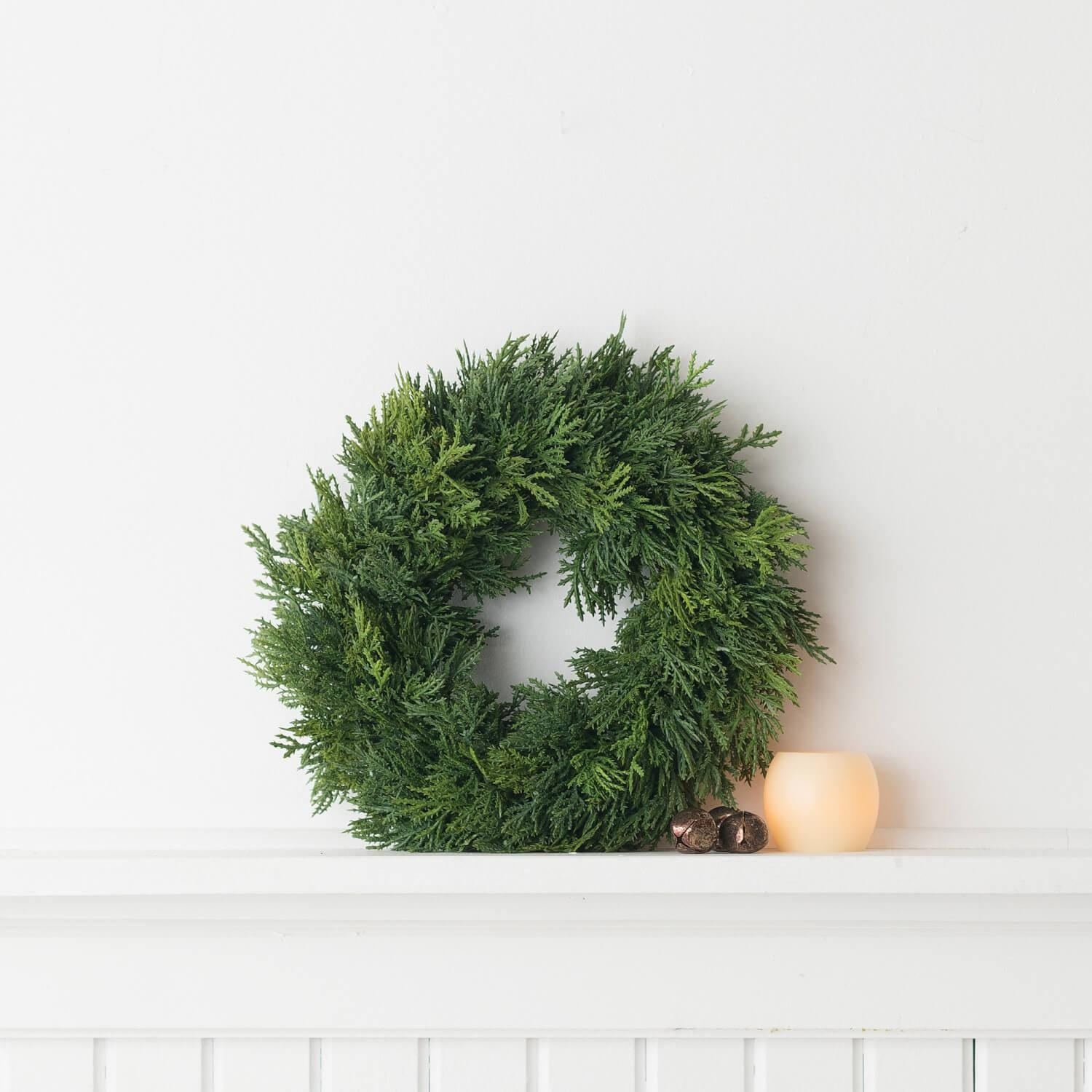 The Aria Cedar Pine Christmas Candle Ring