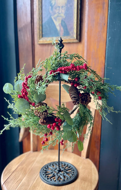 Cedar Red Berry Christmas Candle Ring