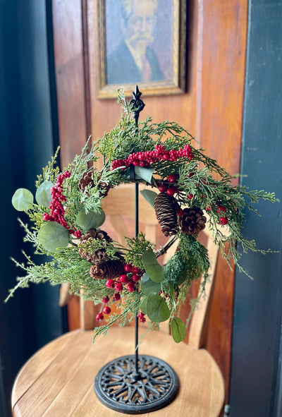 Cedar Red Berry Christmas Candle Ring