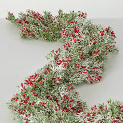 5 Foot Cedar Red Berry Christmas Garland