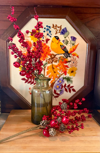 Artificial Red Berry Pod Pinecone Spray