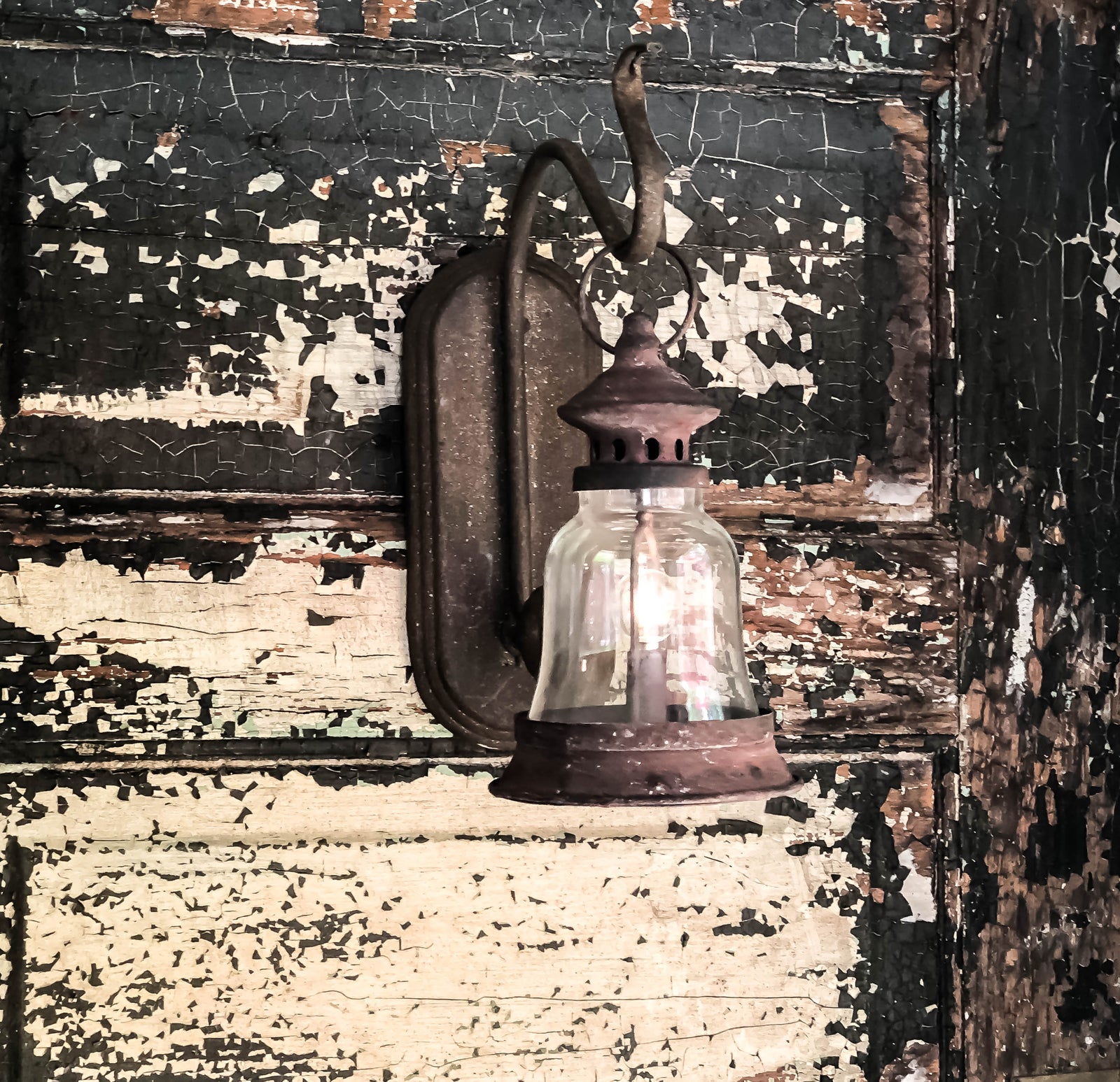 Hamilton Bell Lantern