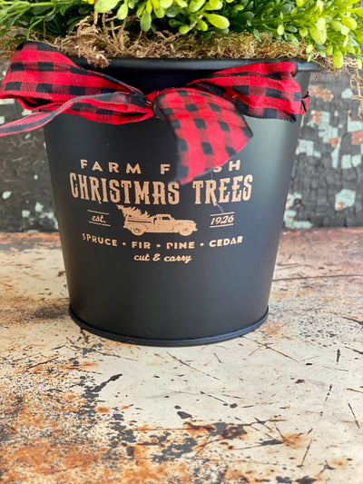 Farm Fresh Christmas Tea Leaf Topiary