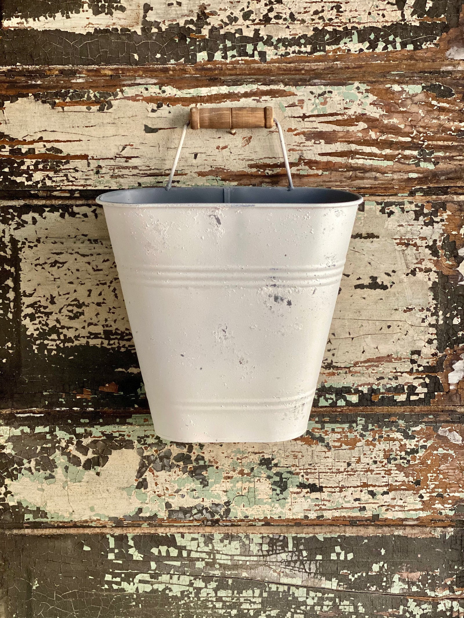 Farmhouse Distressed White Metal Wall Pocket, Rustic hanging planter~fixer upper decor~White bucket planter with handle