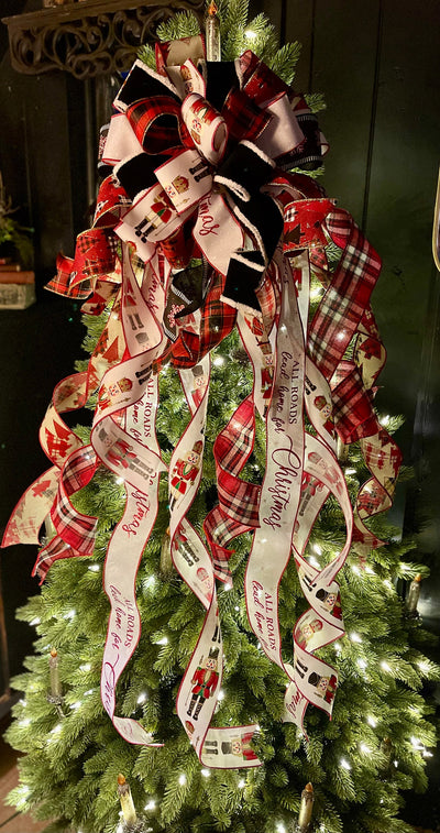 The Felix XXL Red Black & white plaid Christmas Tree Topper Bow