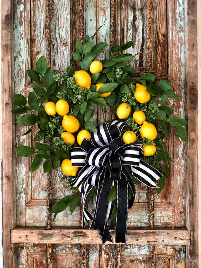 The Laurel Lemon Wreath